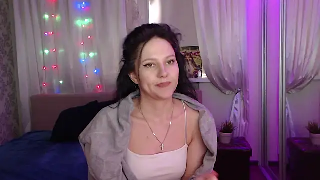 Snapshot of Zlata888 chatting on February 6, 2026, 9:23 am Zlata888 online show from February 6, 2026, 9:23 am