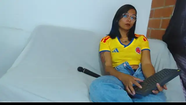 Snapshot of Sofynix chatting on June 17, 2026, 3:46 pm Sofynix online show from June 17, 2026, 3:46 pm