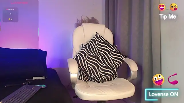 Naia Ross 1 online show from March 13, 2026, 10:49 pm