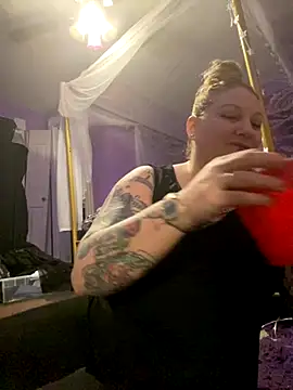 Snapshot of SexyZannaRose chatting on October 11, 2025, 11:47 pm SexyZannaRose online show from October 11, 2025, 11:47 pm