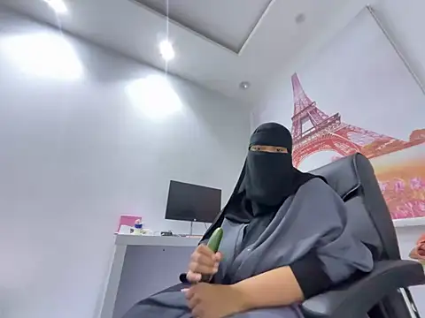 Submissive Arab online show from February 15, 2025, 12:37 am