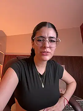  Niah  online show from February 19, 2026, 8:49 pm