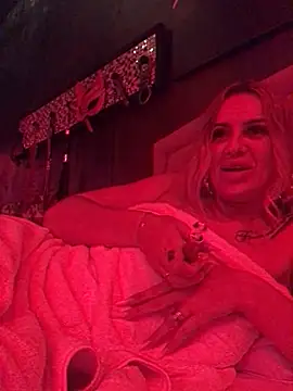 sweetdaiana23 online show from January 7, 2025, 9:14 pm