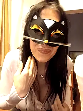 eva750 online show from March 8, 2025, 5:22 pm