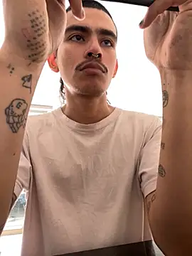 Snapshot of sorry-mom69 chatting on October 18, 2025, 5:35 pm sorry-mom69 online show from October 18, 2025, 5:35 pm