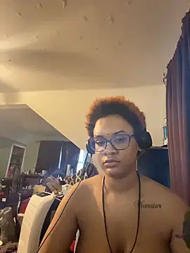 nickytheehawtie online show from March 1, 2026, 11:07 pm