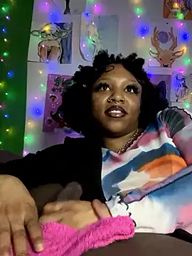 Snapshot of Kayyummy98 chatting on December 7, 2024, 7:38 am Kayyummy98 online show from December 7, 2024, 7:38 am