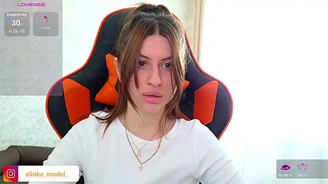 Elishka  online show from May 3, 2026, 7:03 am
