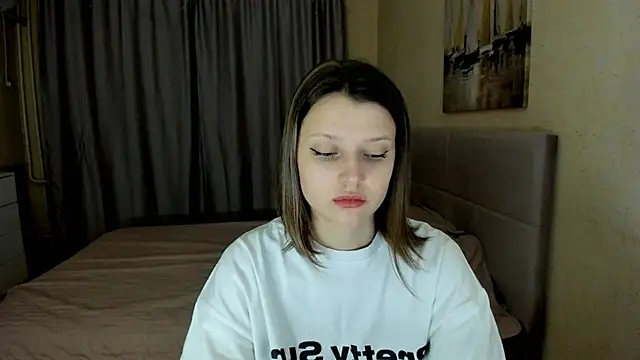 Snapshot of SoniNesti chatting on October 30, 2025, 2:51 pm SoniNesti online show from October 30, 2025, 2:51 pm