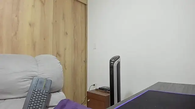 Snapshot of xspecialoomx chatting on November 8, 2025, 12:49 pm xspecialoomx online show from November 8, 2025, 12:49 pm