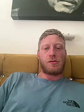 Snapshot of rippedbritish chatting on April 12, 2026, 1:38 pm rippedbritish online show from April 12, 2026, 1:38 pm