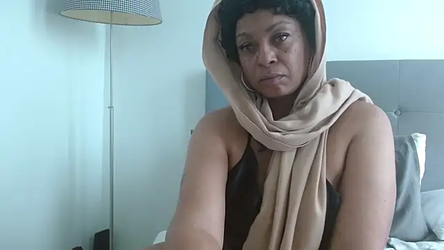 MSweetLindaParks online show from April 5, 2026, 4:59 pm