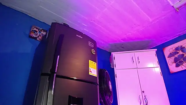 Snapshot of Lunahoney1 chatting on September 18, 2025, 7:16 pm Lunahoney1 online show from September 18, 2025, 7:16 pm