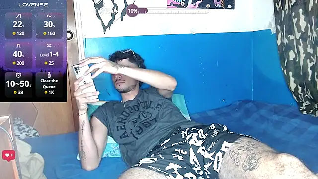 Snapshot of Apolo_S chatting on December 14, 2024, 8:18 pm Apolo S online show from December 14, 2024, 8:18 pm