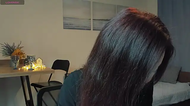 Snapshot of AvroraSakura chatting on December 11, 2024, 2:22 pm AvroraSakura online show from December 11, 2024, 2:22 pm