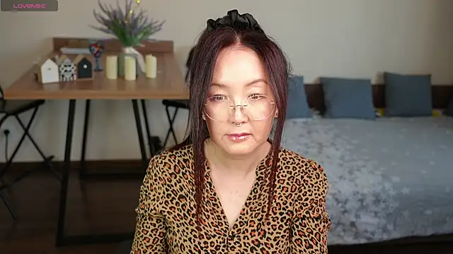 AvroraSakura online show from April 2, 2026, 11:52 am