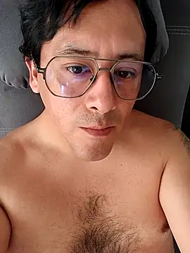 Yimicito online show from March 10, 2026, 9:53 pm