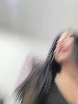 isabella jade online show from March 4, 2026, 1:33 am