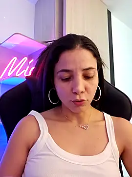 miaeyes online show from January 18, 2025, 4:53 pm