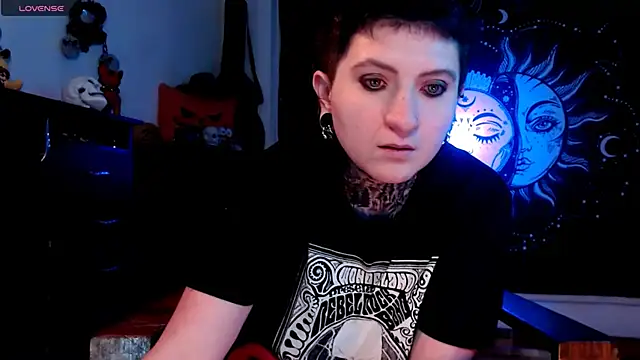 Marieblueeyes online show from March 22, 2025, 4:03 am