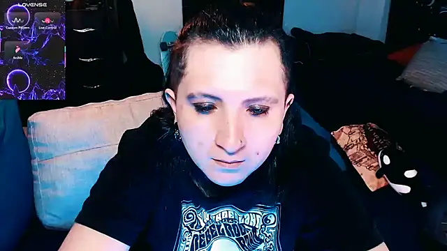 Marieblueeyes online show from September 26, 2025, 4:27 am