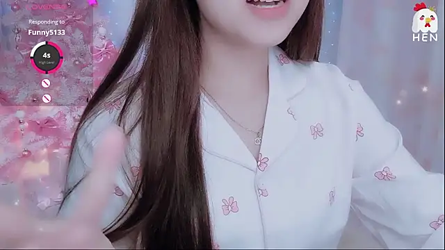 hen237 online show from December 18, 2025, 6:14 pm