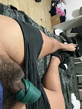 Snapshot of elvis0966 chatting on December 26, 2024, 4:43 am elvis0966 online show from December 26, 2024, 4:43 am