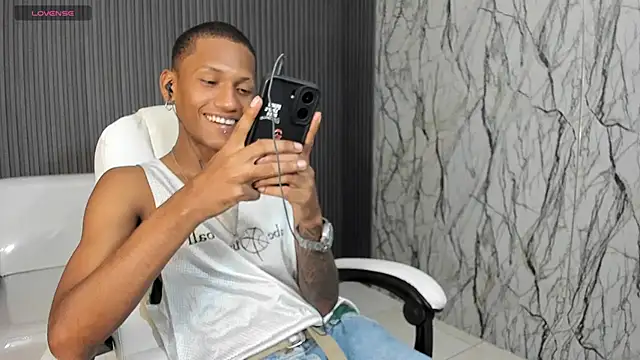 ManSant online show from November 14, 2025, 2:27 pm