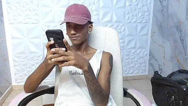 Snapshot of ManSant chatting on May 16, 2026, 4:28 pm ManSant online show from May 16, 2026, 4:28 pm