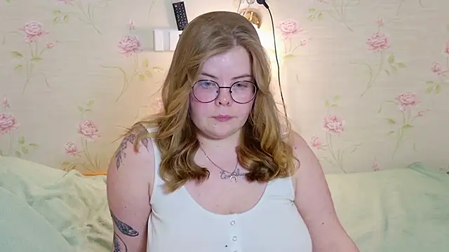 sinnamon  online show from March 10, 2026, 2:33 pm