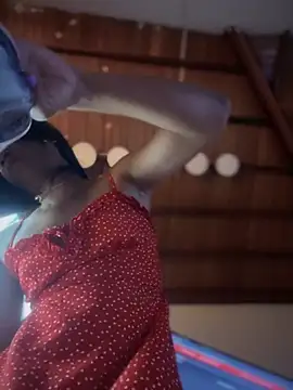 Ashly Miller online show from December 5, 2025, 7:54 pm