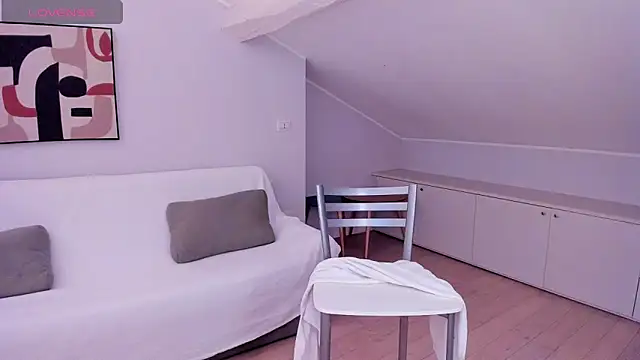 Snapshot of KatalinaMillan chatting on March 14, 2025, 1:27 am KatalinaMillan online show from March 14, 2025, 1:27 am