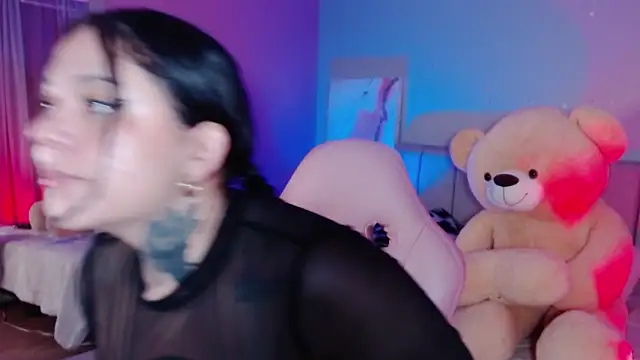 Snapshot of kim_blake chatting on December 12, 2024, 12:12 pm kim blake online show from December 12, 2024, 12:12 pm