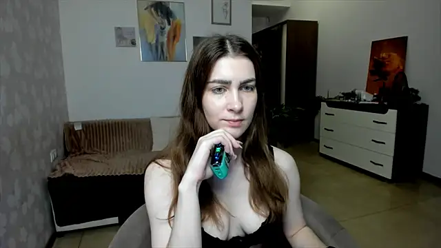 KaraWill online show from July 12, 2026, 7:05 pm