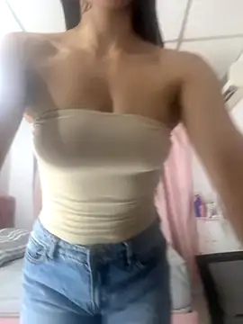 Snapshot of victoria_027 chatting on December 5, 2025, 2:14 pm victoria 027 online show from December 5, 2025, 2:14 pm