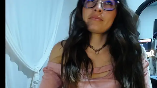 Alexandrasaenz online show from September 13, 2025, 1:27 am