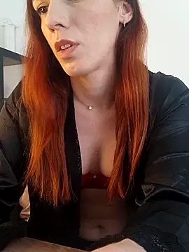 clara-francaise online show from March 18, 2026, 3:26 pm