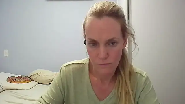 Annylove1 online show from February 25, 2026, 12:09 am