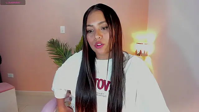 Ciara8 online show from November 15, 2025, 9:54 pm