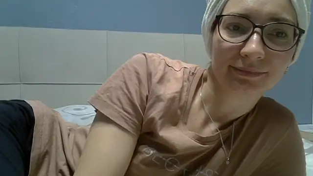 Ashleyspice online show from May 12, 2026, 8:22 am