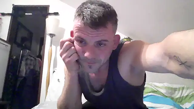 Snapshot of Cambitchboy chatting on January 11, 2025, 4:06 am Cambitchboy online show from January 11, 2025, 4:06 am