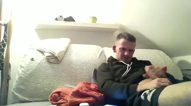 Snapshot of Cambitchboy chatting on January 17, 2025, 10:56 pm Cambitchboy online show from January 17, 2025, 10:56 pm