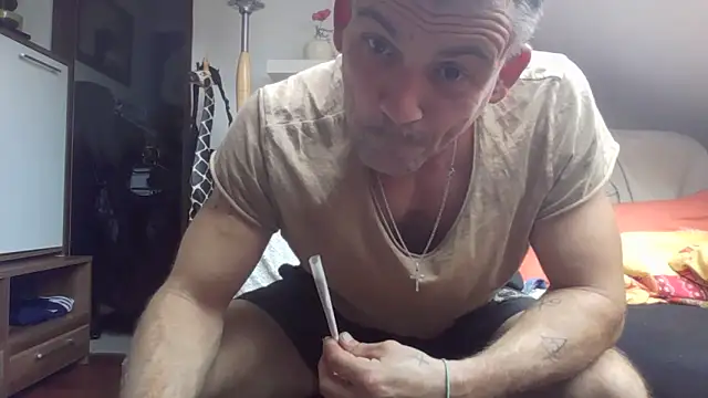 Snapshot of Cambitchboy chatting on October 12, 2025, 1:10 pm Cambitchboy online show from October 12, 2025, 1:10 pm