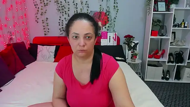 DarlingMilf online show from November 23, 2025, 7:24 pm