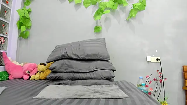 Snapshot of loveley_jenny chatting on February 27, 2026, 6:13 am loveley jenny online show from February 27, 2026, 6:13 am