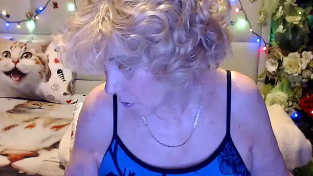 Snapshot of HappyWomanOn chatting on March 21, 2026, 10:31 am HappyWomanOn online show from March 21, 2026, 10:31 am