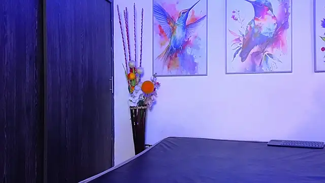 Marianaa Lopezz online show from December 28, 2024, 1:50 am