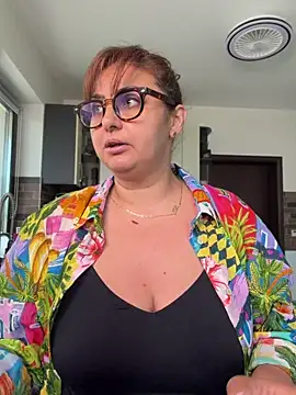 Snapshot of AnneKane chatting on May 30, 2026, 6:21 am AnneKane online show from May 30, 2026, 6:21 am