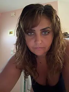 AnneKane online show from July 28, 2026, 10:21 am
