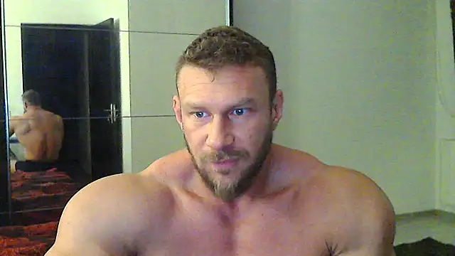 muscularkevin online show from December 5, 2024, 4:42 am